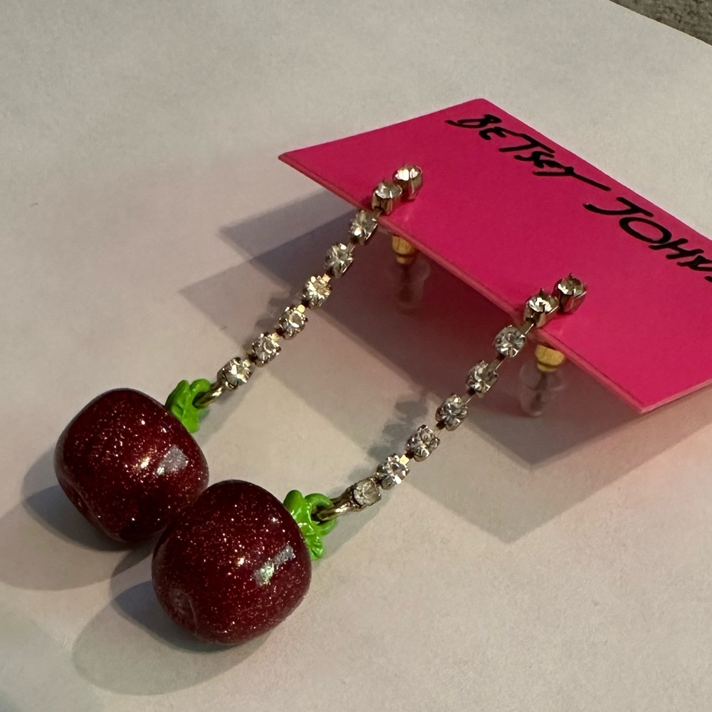 Betsey Johnson Earrings Red Sparkle Glitter Apple Dangle Rhinestones NEW - Picture 5 of 7